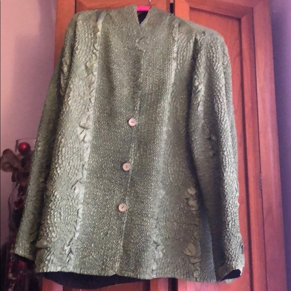 Fully reversible jacket - Picture 5 of 6